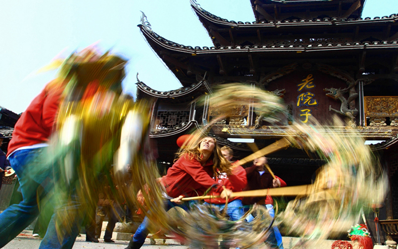 www.zhangjiajietourism.com