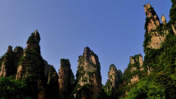 6-Day Zhangjiajie Discovery and Rafting Tour